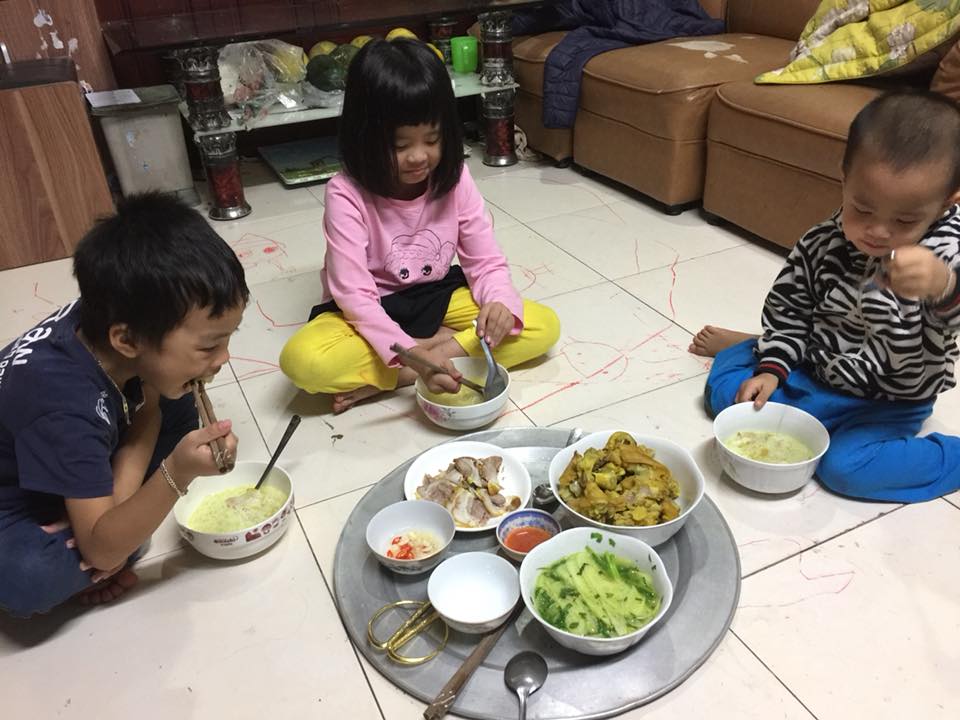 “Ông bố quốc dân” chia sẻ món bún móng giò nấu cho con gái "gây sốt" - 2