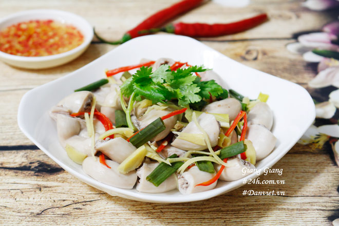 Vợ đảm chiều chồng với dồi trường hấp hành gừng giòn giòn, trắng ngần - 1