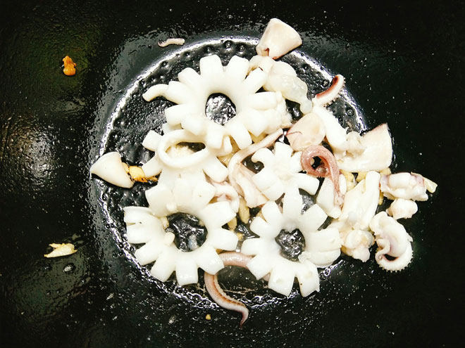 Mực xào dứa chua ngọt giòn giòn, thơm thơm, ngon đã miệng - 8