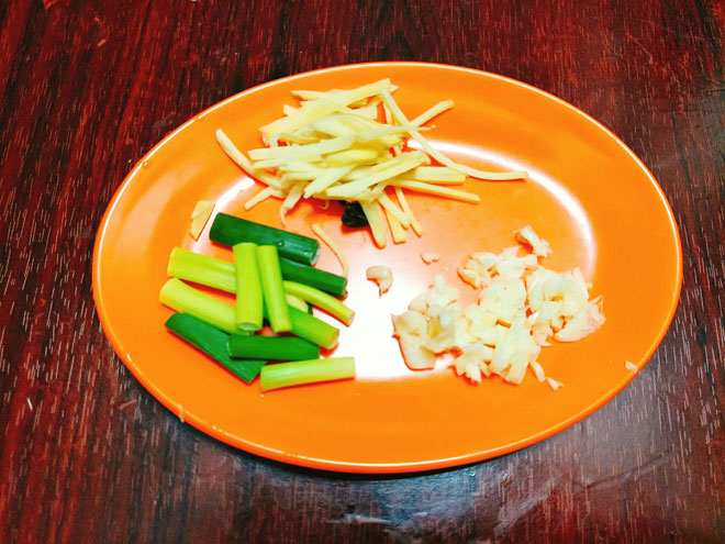 Canh rong biển thịt bò thơm ngọt, nóng hổi cho bữa cơm chiều - 5