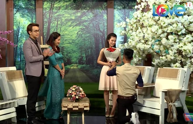 Cặp đôi yêu xa lần đầu gặp gỡ đã rủ nhau vào nhà nghỉ - 6