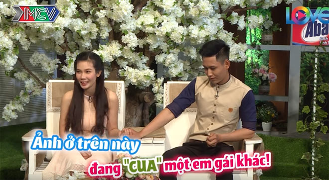 Cặp đôi yêu xa lần đầu gặp gỡ đã rủ nhau vào nhà nghỉ - 2