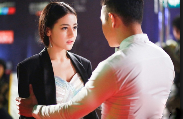 Cái giá cho "phu nhân" dùng tiền chồng săn trai trẻ - 1