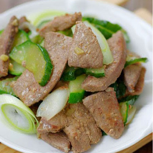 Cho ăn gan là hại con, liệu có đúng? - 1