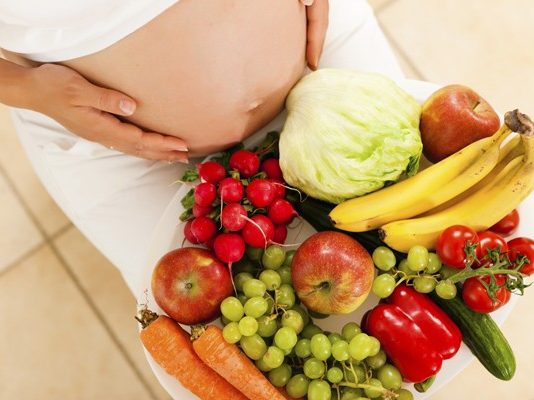 “Thuốc độc” và “thuốc bổ” cho mẹ bầu