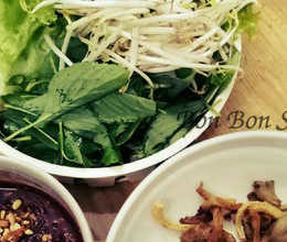 Nấm Bào Ngư nướng Ngũ vị cuốn bánh tráng (Món Chay)