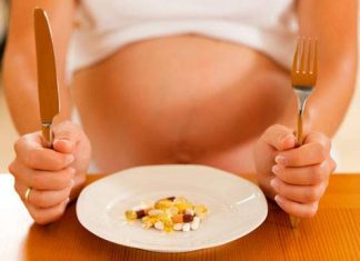 Tại sao phụ nữ mang thai lại dễ bị táo bón?