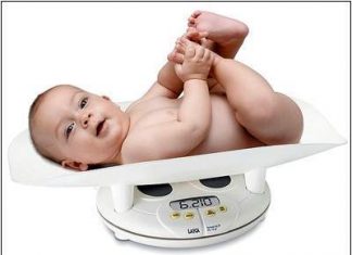 Sự tăng cân của bé trong 12 tháng đầu