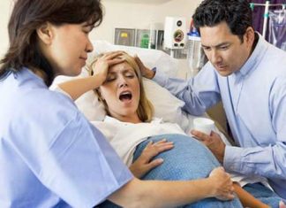 Cách hít thở và rặn đẻ đúng khi lên bàn đẻ
