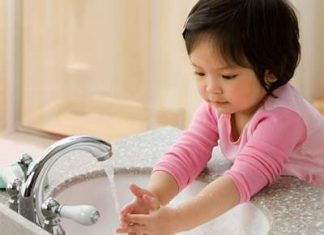 Tiêu chảy kéo dài ở trẻ em.