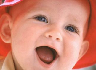Trẻ 2 tuổi thích làm theo ý mình