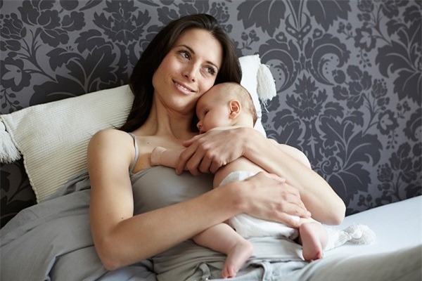 9 mốc phát triển quan trọng của bé dưới 2 tuổi 2