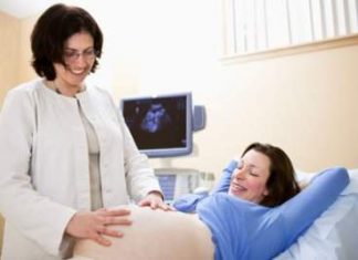 Hiện tượng đau lưng và hông 3 tháng cuối thai kỳ