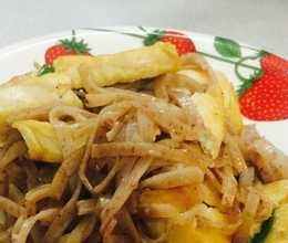 Phở gạo lứt xào chay