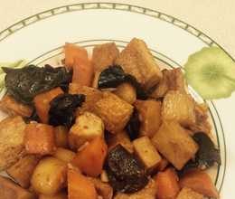 Khoai môn kho chay thập cẩm