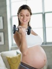 Những chú ý về sức khỏe của bà mẹ trong suốt 3 quý của thai kỳ
