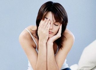 Trầm cảm sau sinh.