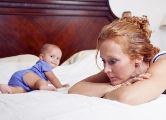 Nguyên nhân và dấu hiệu của người mẹ bị trầm cảm sau sinh