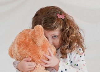 Giúp trẻ nhút nhát trở nên bạo dạn hơn.