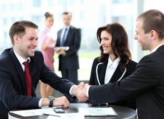Muốn làm công việc giao dịch viên, bạn cần kỹ năng nào?