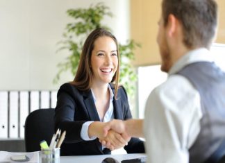 Ghi điểm với cách giới thiệu bản thân khi phỏng vấn thật ấn tượng